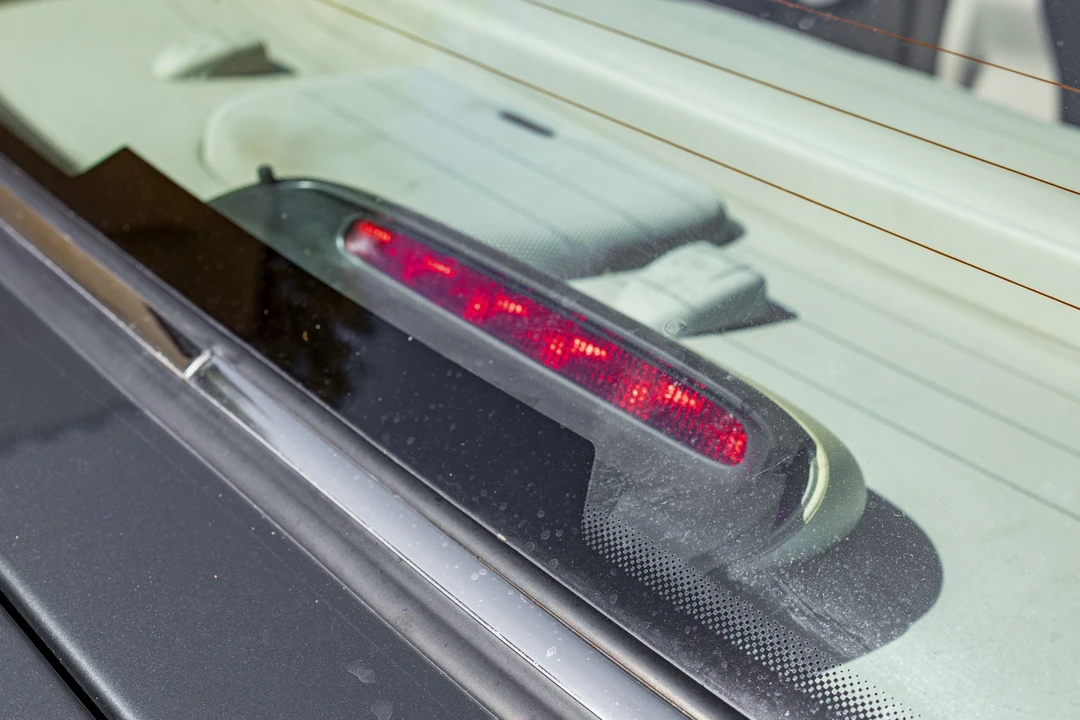 2001 Jaguar X308 XJR - Image 29 of 31
