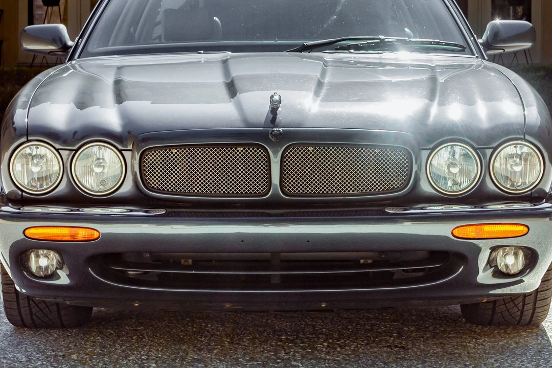 2001 Jaguar X308 XJR - Image 15 of 31
