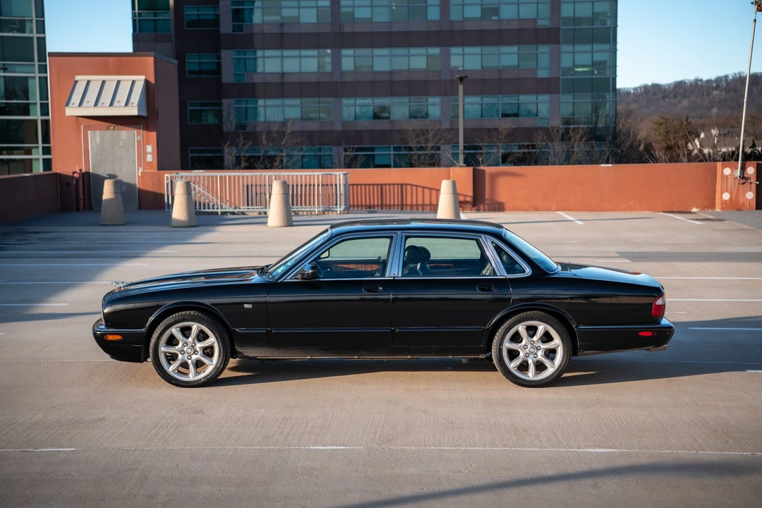 2001 Jaguar X308 XJR - Image 5 of 31