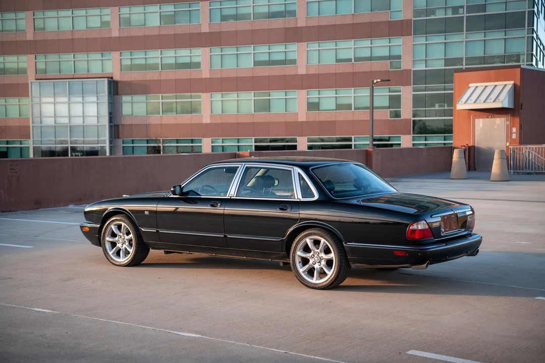 2001 Jaguar X308 XJR - Image 15 of 31