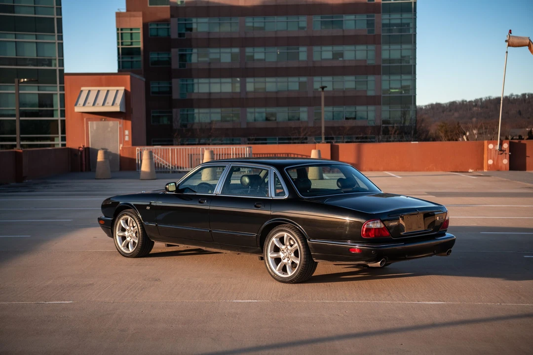 2001 Jaguar X308 XJR - Image 18 of 31