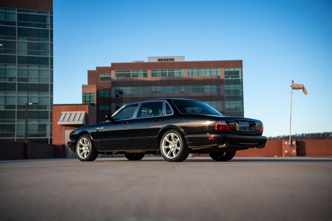 2001 Jaguar X308 XJR - Image 21 of 31