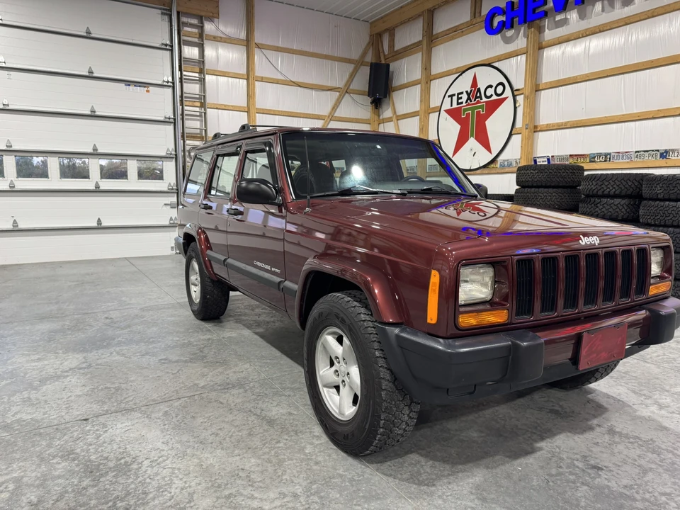2001 Jeep XJ Cherokee - Image 17 of 31