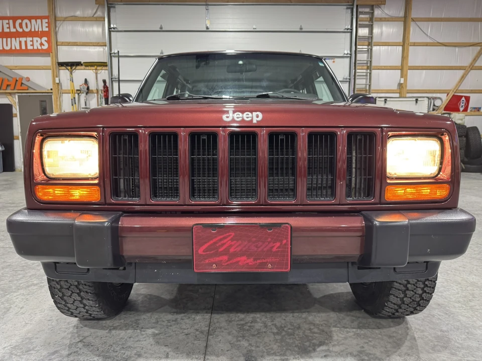 2001 Jeep XJ Cherokee - Image 25 of 31