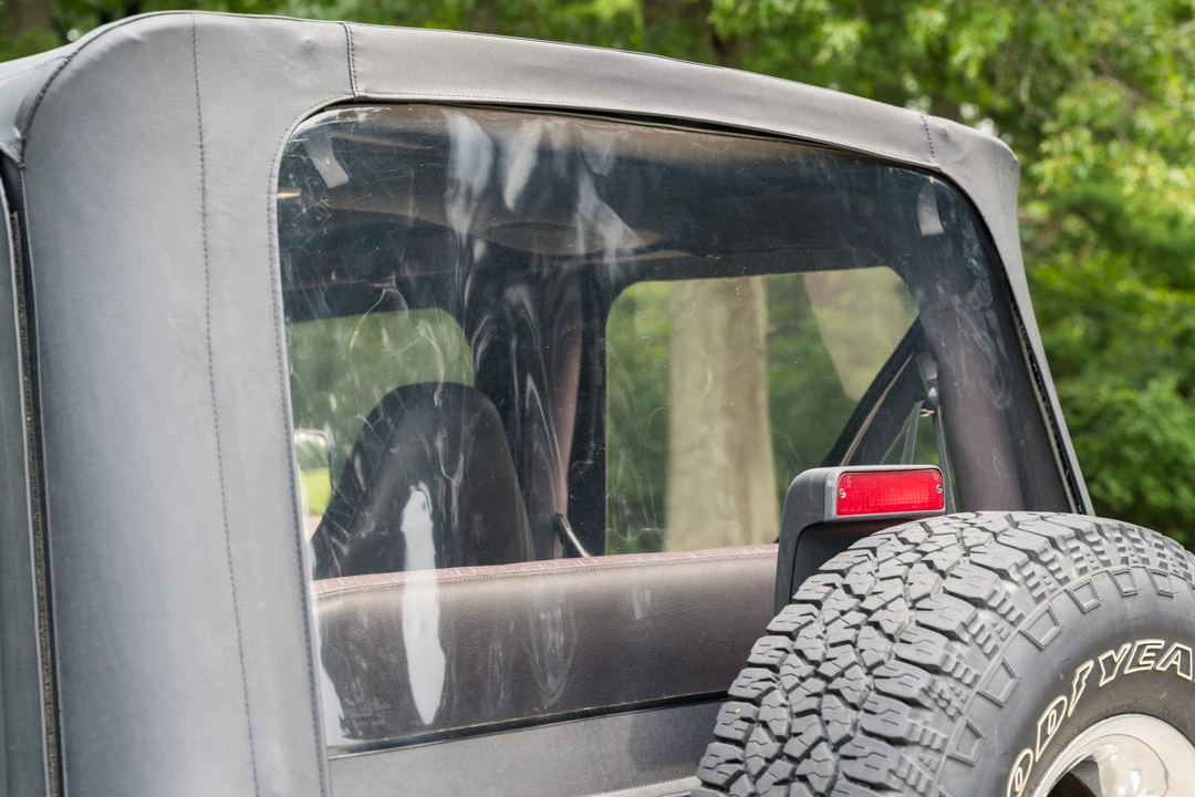 2001 Jeep TJ Wrangler - Image 26 of 31