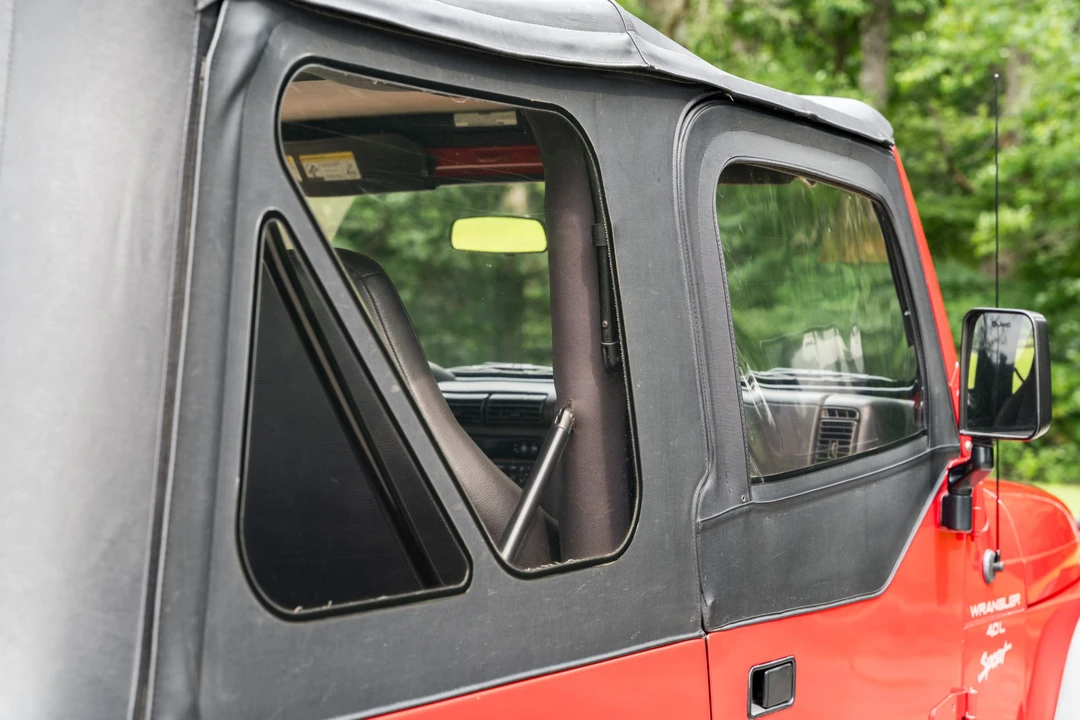 2001 Jeep TJ Wrangler - Image 23 of 31