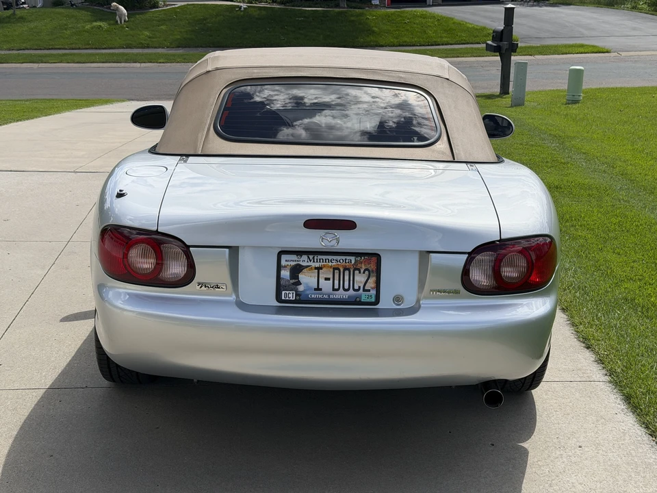 2001 Mazda NB MX-5 Miata - Image 5 of 31