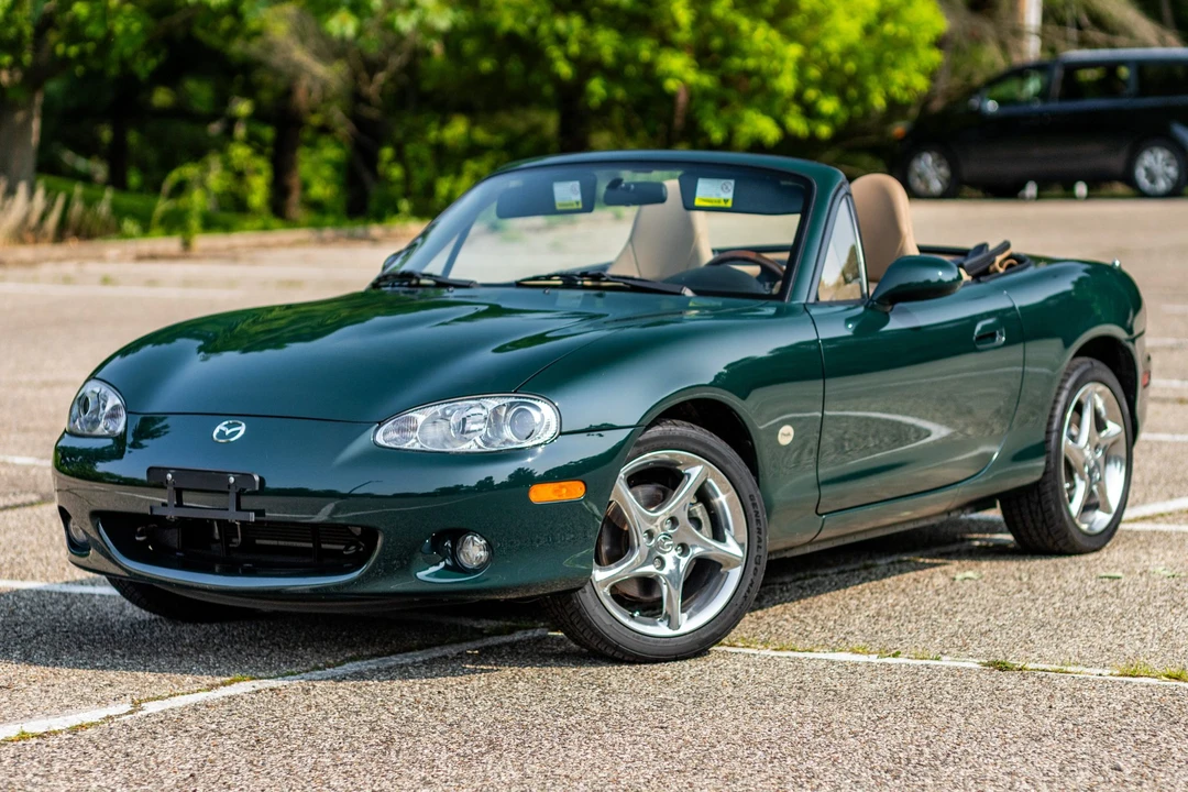 2001 Mazda NB MX-5 Miata - Image 2 of 31