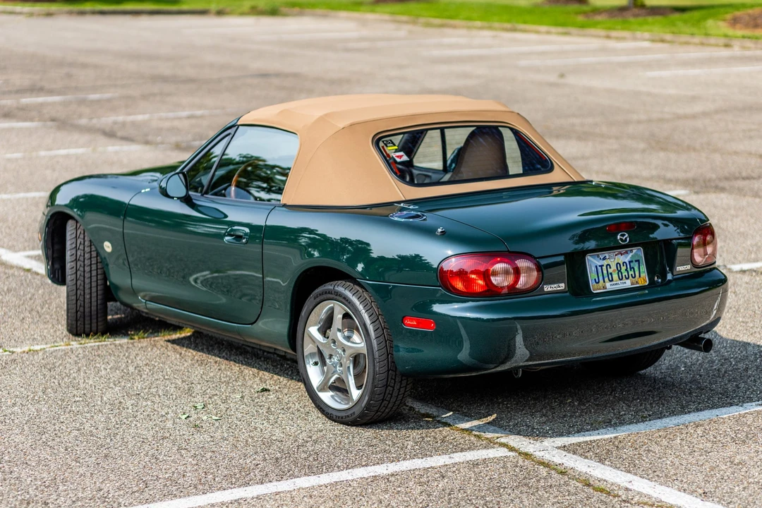 2001 Mazda NB MX-5 Miata - Image 18 of 31