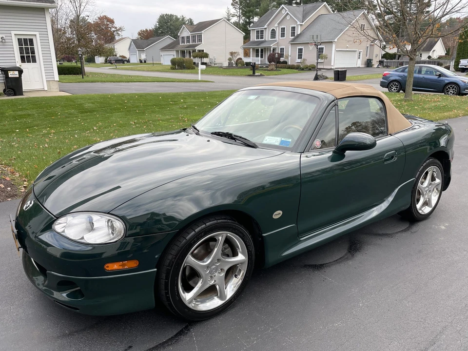 2001 Mazda NB MX-5 Miata - Image 2 of 31