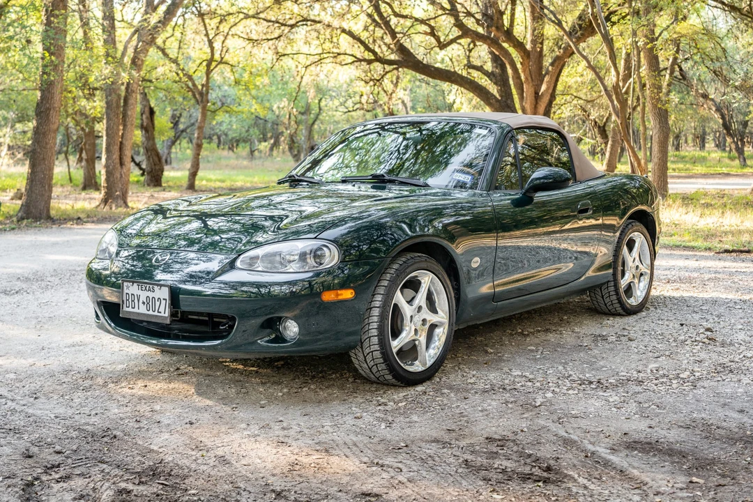 2001 Mazda NB MX-5 Miata - Image 2 of 31