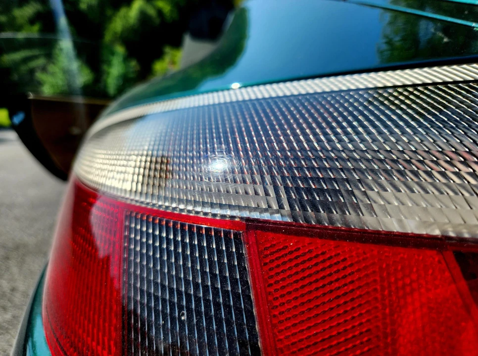 2001 Porsche 996 Carrera - Image 27 of 31