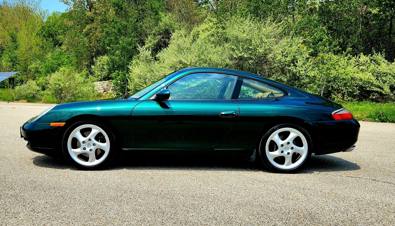 2001 Porsche 996 Carrera - Image 11 of 31