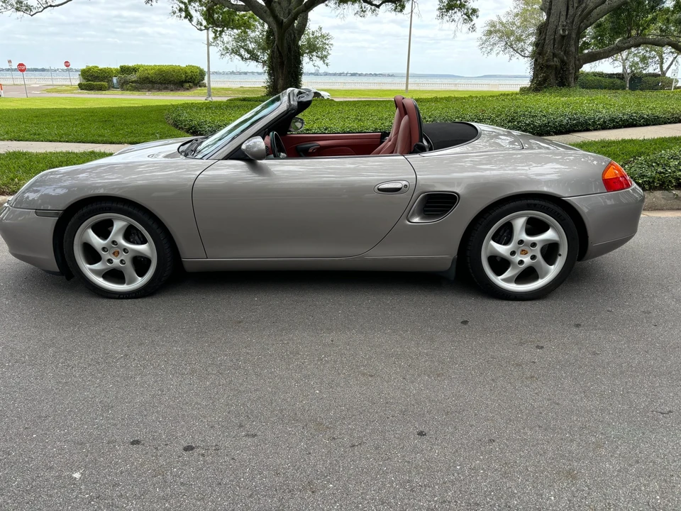 2001 Porsche 986 Boxster - Image 3 of 31