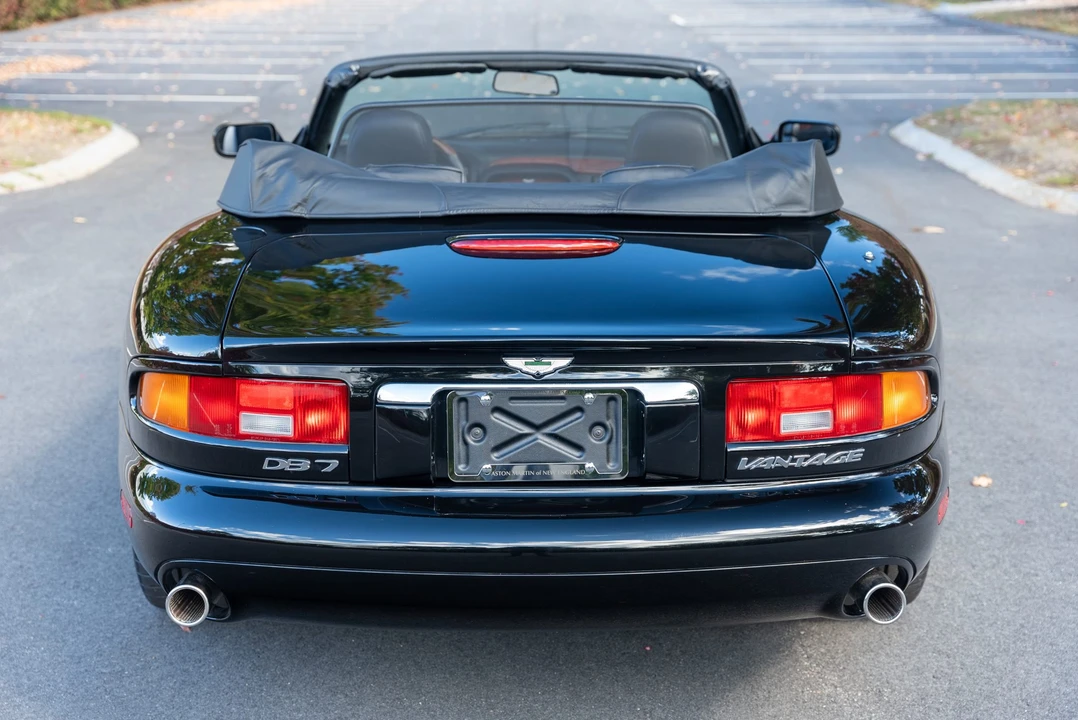 2002 Aston Martin DB7 Vantage - Image 12 of 31