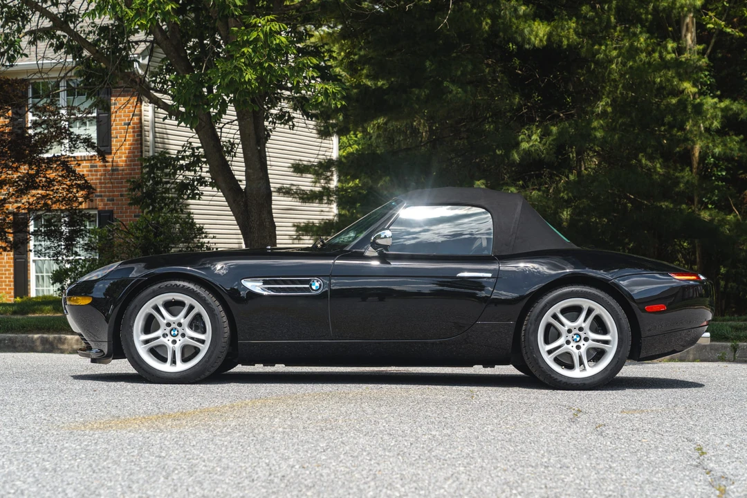 2002 BMW Z8 - Image 3 of 31