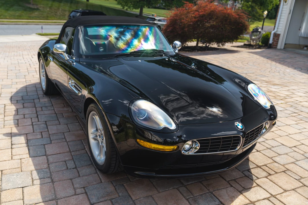 2002 BMW Z8 - Image 14 of 31