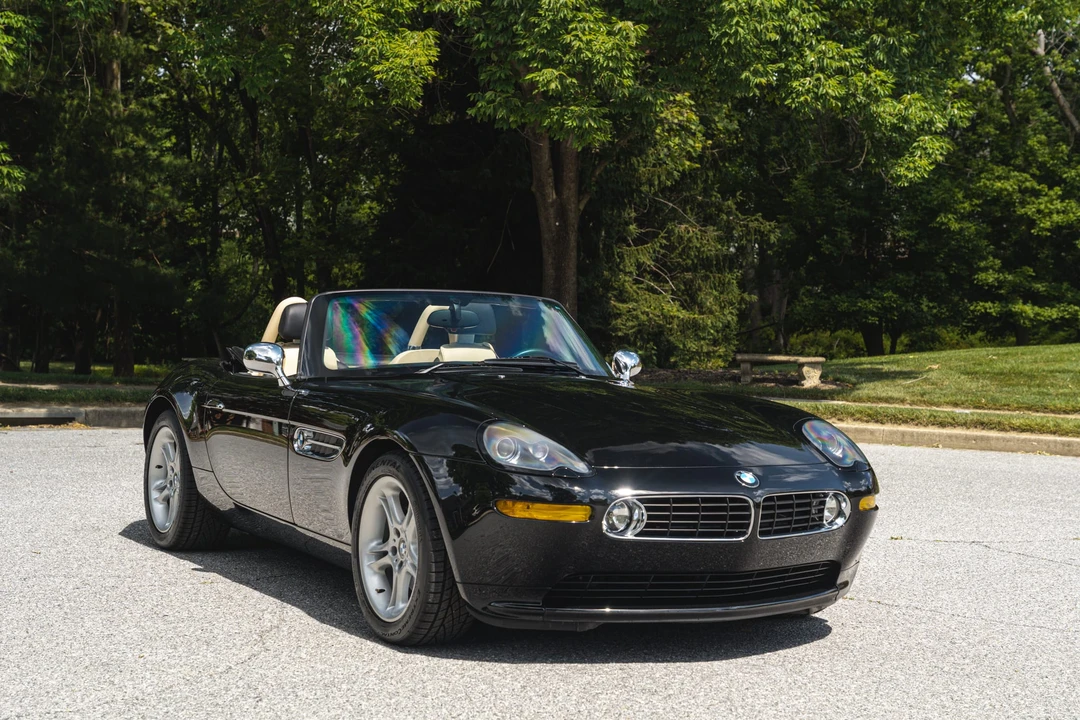 2002 BMW Z8 - Image 16 of 31