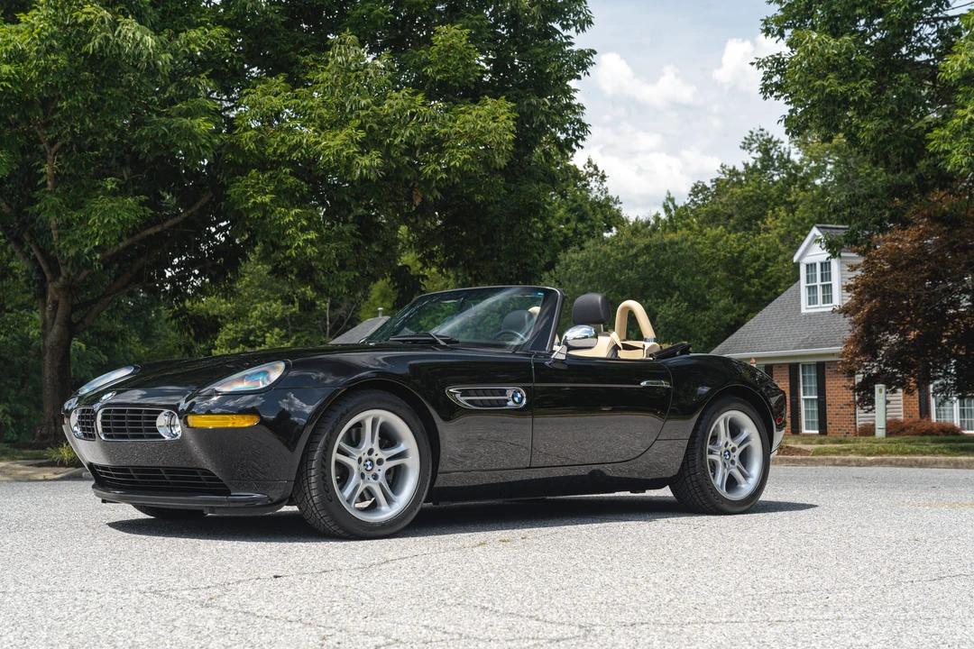 2002 BMW Z8 - Image 19 of 31
