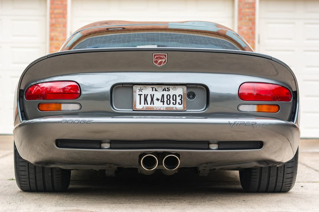 2002 Dodge Viper GTS 2nd Gen - Image 9 of 31