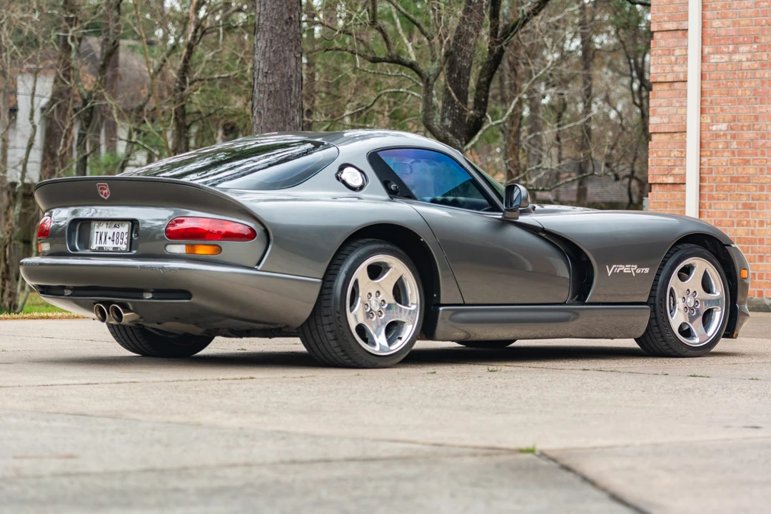2002 Dodge Viper GTS 2nd Gen - Image 8 of 31