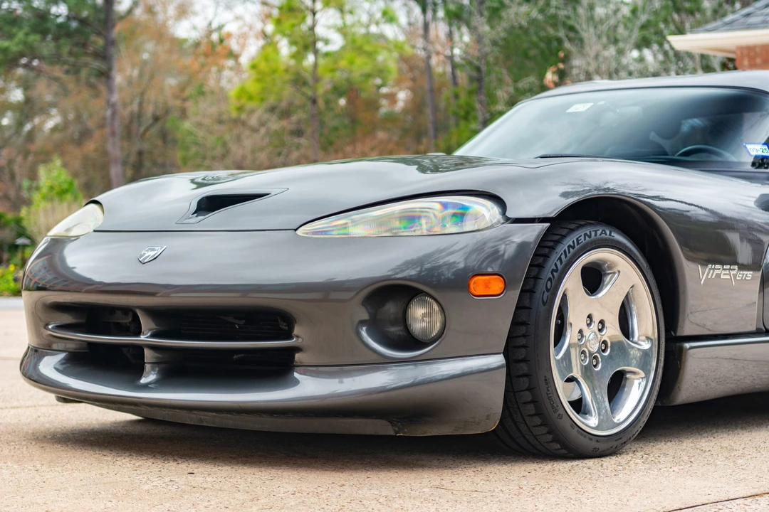 2002 Dodge Viper GTS 2nd Gen - Image 20 of 31