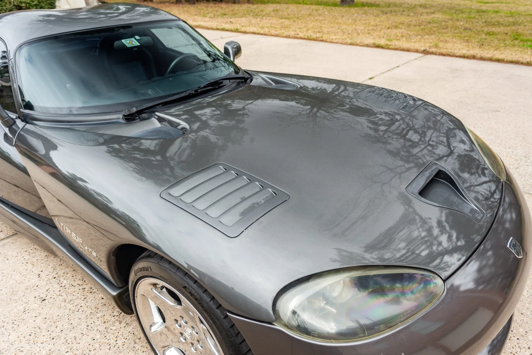 2002 Dodge Viper GTS 2nd Gen - Image 13 of 31