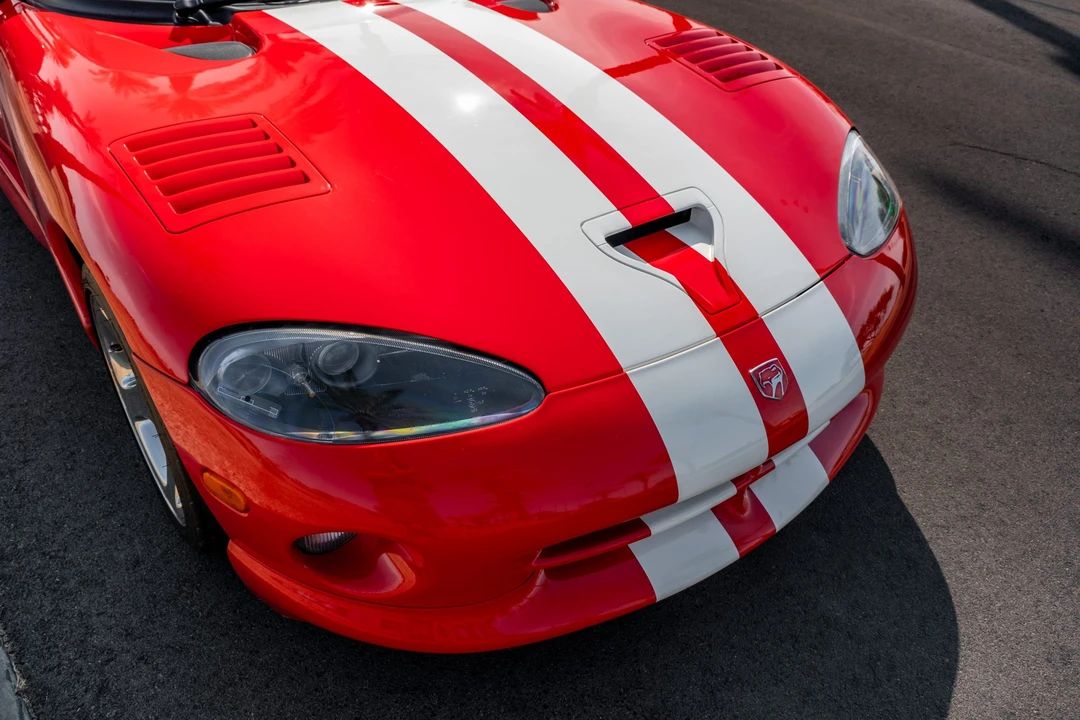 2002 Dodge Viper GTS 2nd Gen - Image 10 of 31