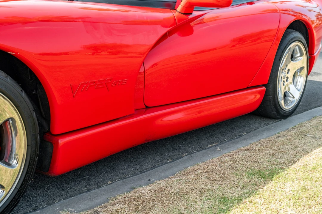 2002 Dodge Viper GTS 2nd Gen - Image 14 of 31
