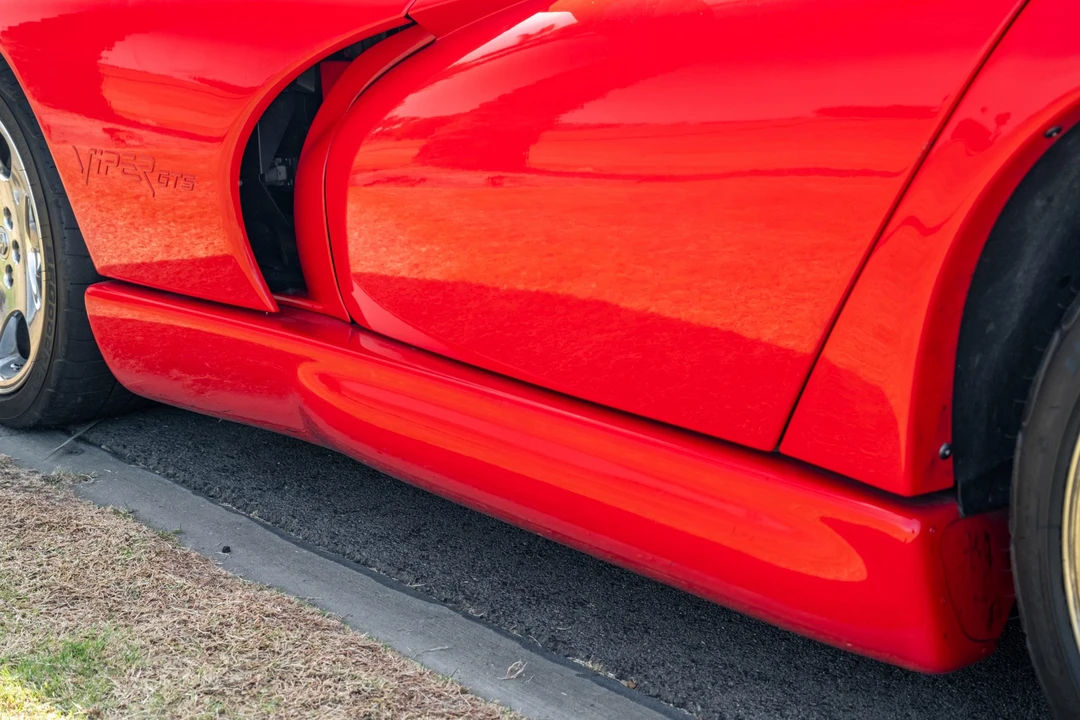 2002 Dodge Viper GTS 2nd Gen - Image 17 of 31