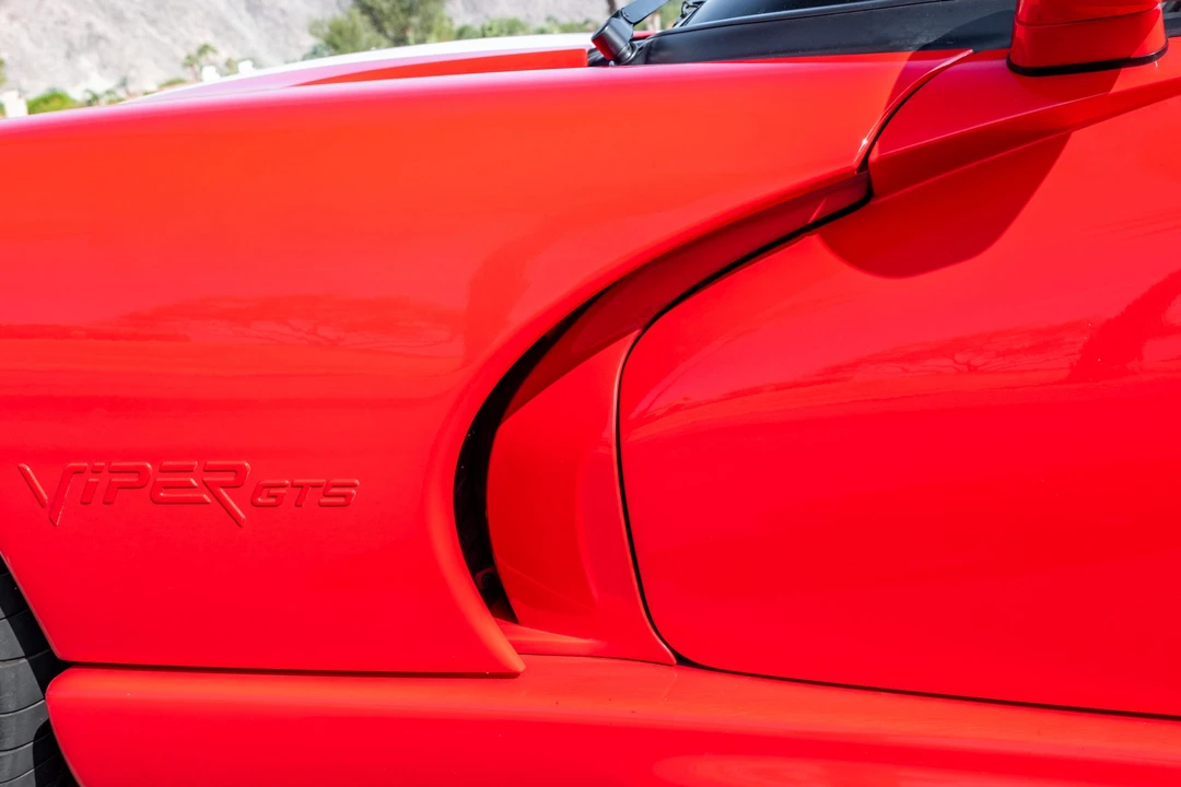 2002 Dodge Viper GTS 2nd Gen - Image 15 of 31