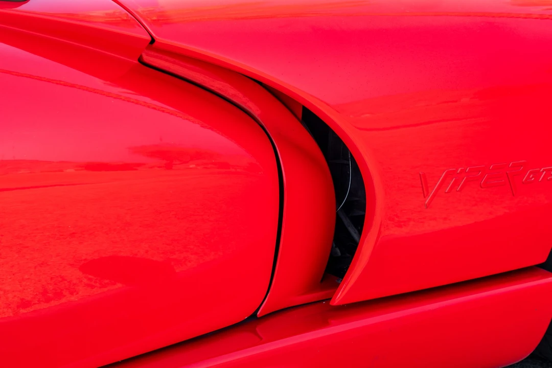 2002 Dodge Viper GTS 2nd Gen - Image 25 of 31