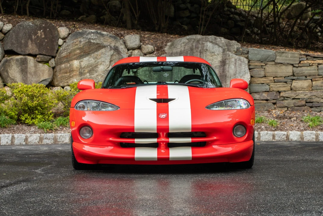 2002 Dodge Viper GTS 2nd Gen - Image 3 of 31