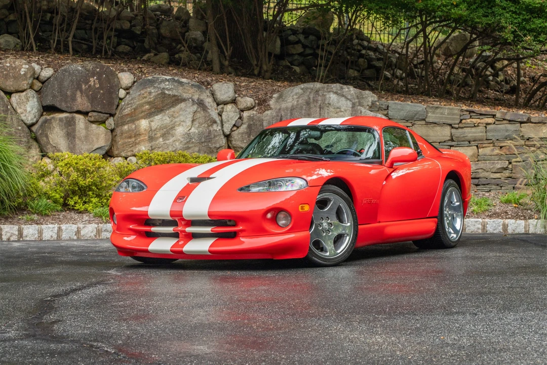 2002 Dodge Viper GTS 2nd Gen - Image 4 of 31