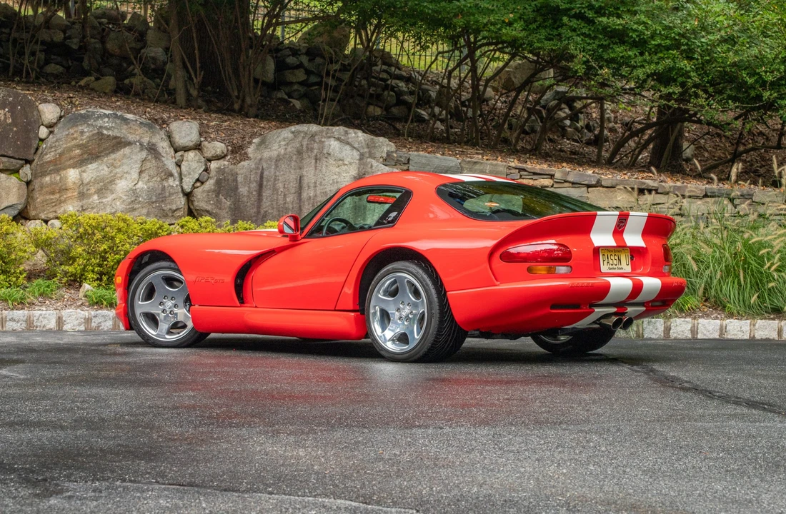 2002 Dodge Viper GTS 2nd Gen - Image 5 of 31
