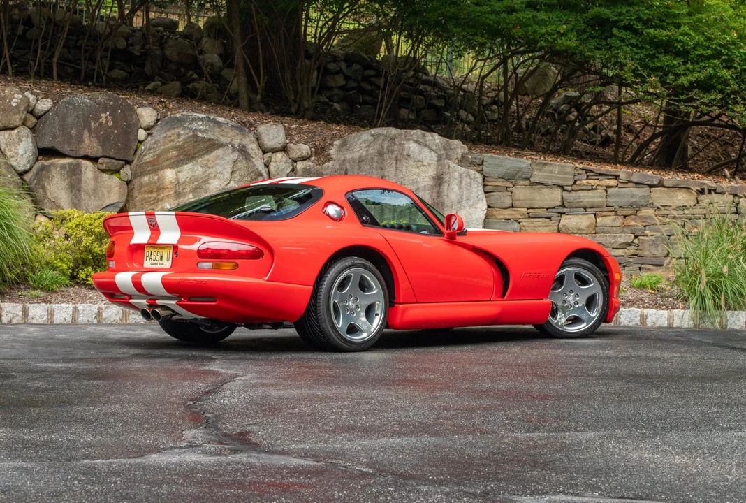 2002 Dodge Viper GTS 2nd Gen - Image 7 of 31