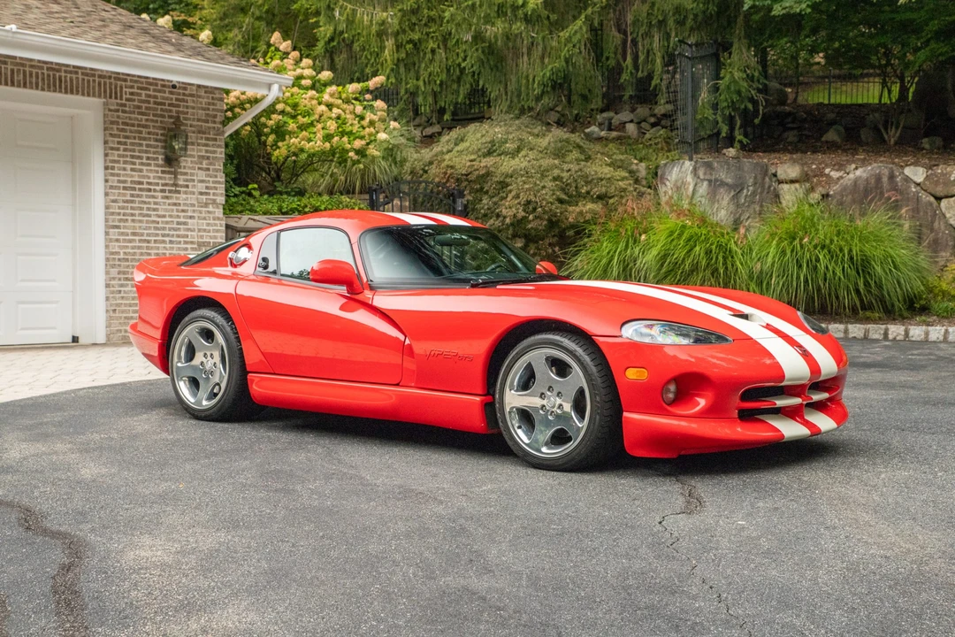 2002 Dodge Viper GTS 2nd Gen - Image 9 of 31