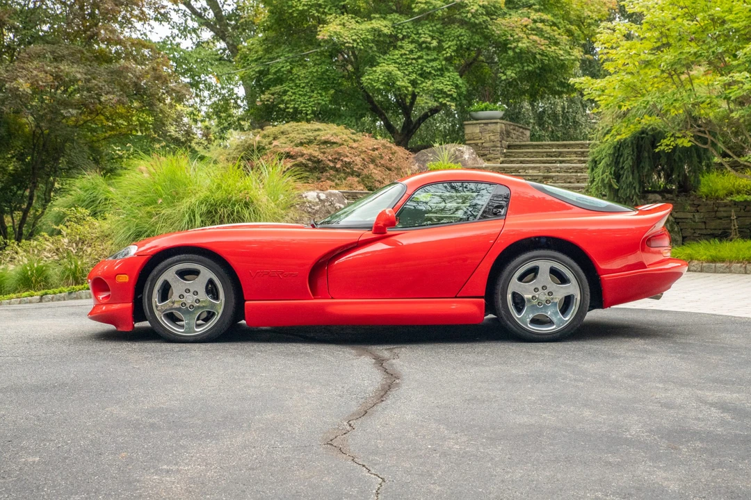 2002 Dodge Viper GTS 2nd Gen - Image 12 of 31