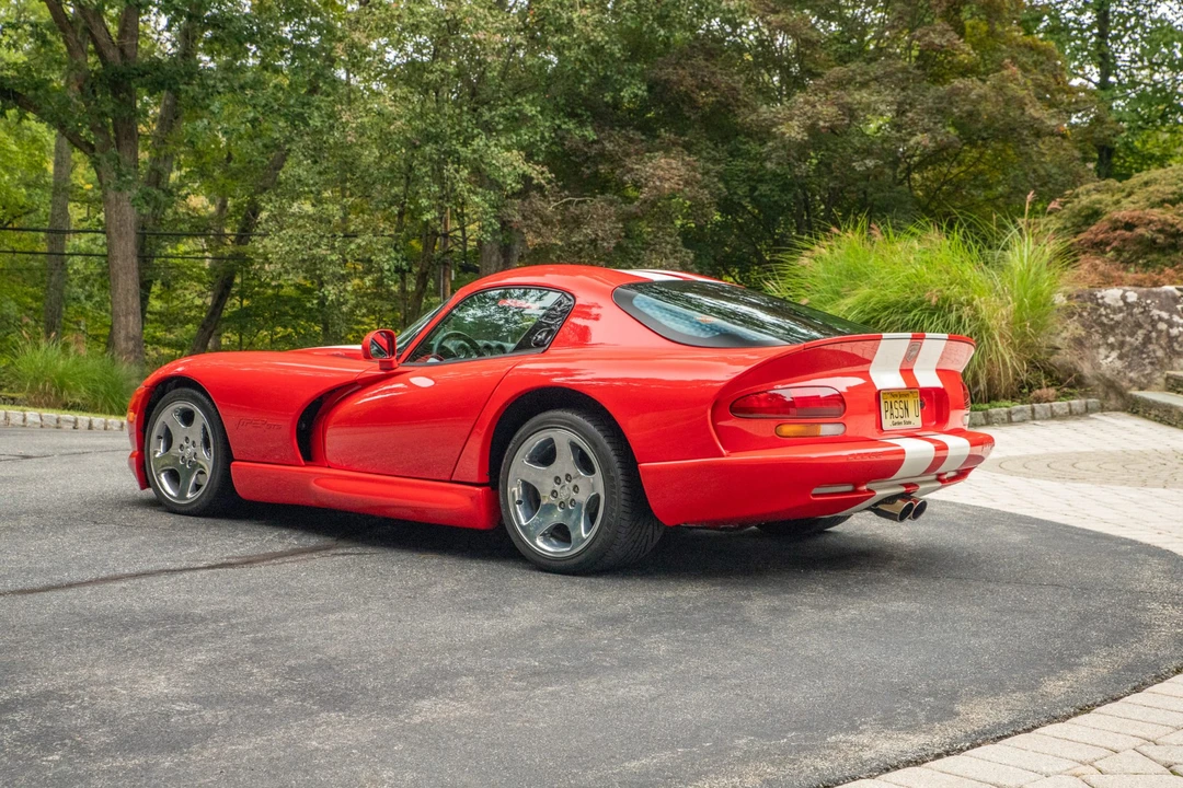 2002 Dodge Viper GTS 2nd Gen - Image 13 of 31