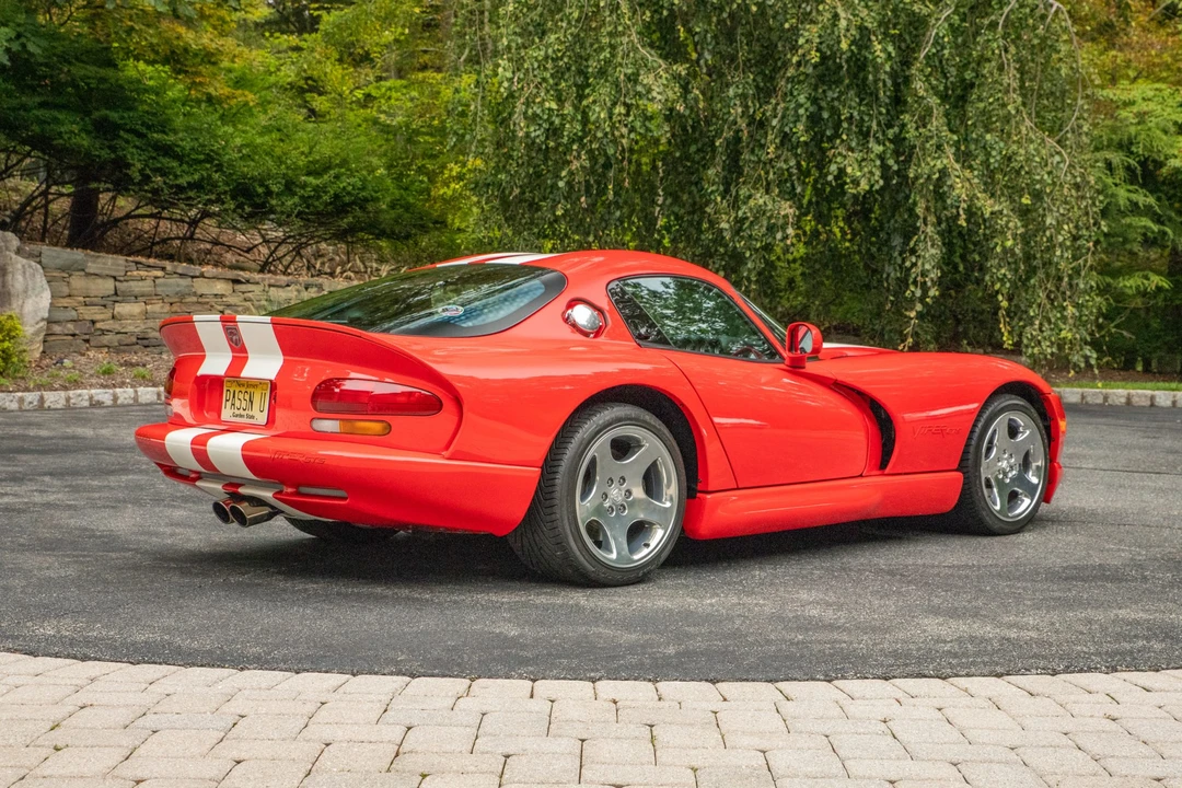 2002 Dodge Viper GTS 2nd Gen - Image 15 of 31