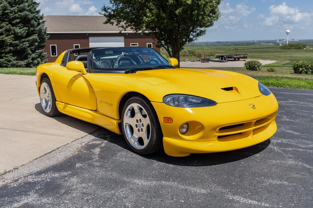 2002 Dodge Viper 2nd Gen - Image 3 of 31