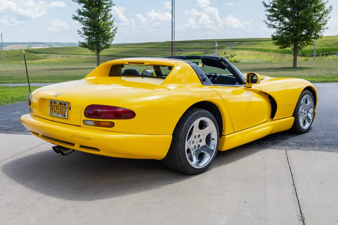 2002 Dodge Viper 2nd Gen - Image 5 of 31