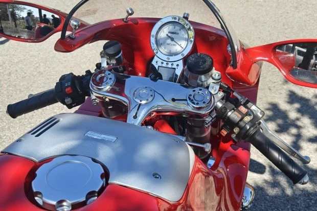 2002 Ducati MH900e - Image 4 of 6
