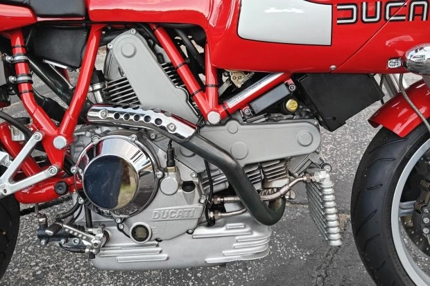 2002 Ducati MH900e - Image 5 of 6