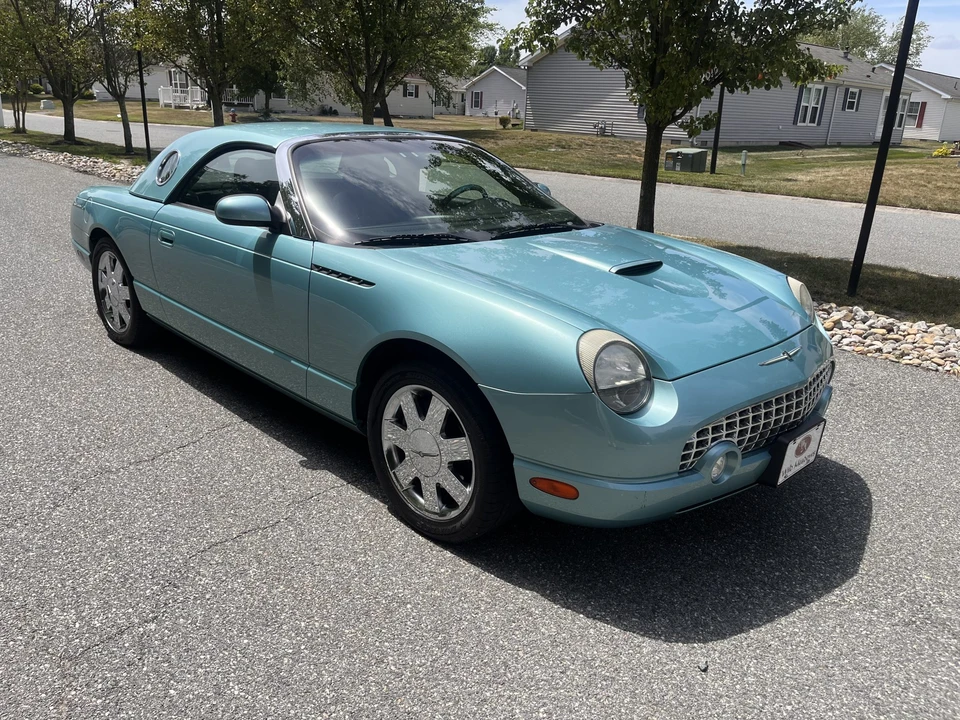 2002 Ford Thunderbird 11th Gen - Image 9 of 31