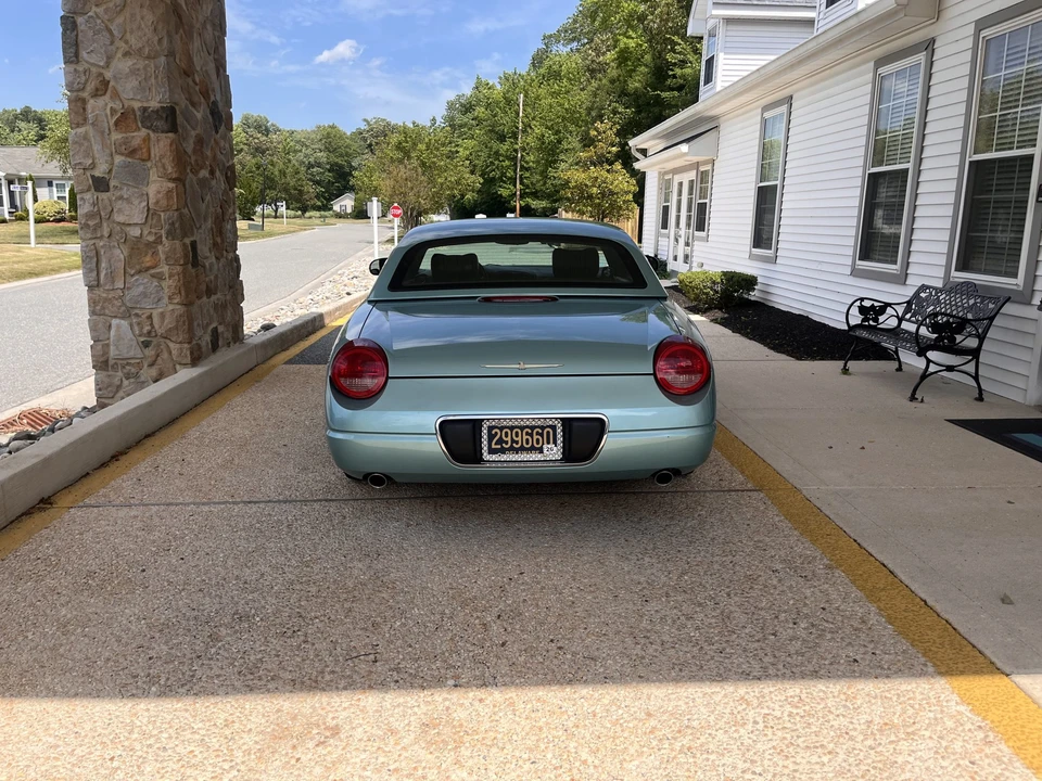 2002 Ford Thunderbird 11th Gen - Image 12 of 31