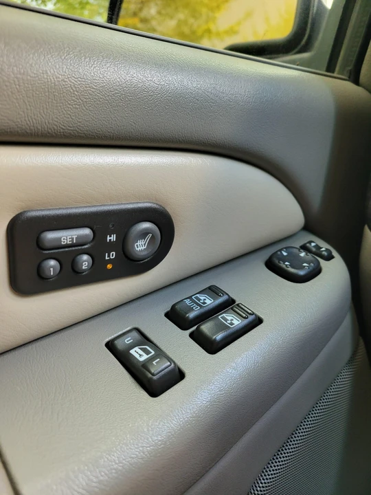 2002 GMC Sierra 2nd Gen - Image 19 of 31