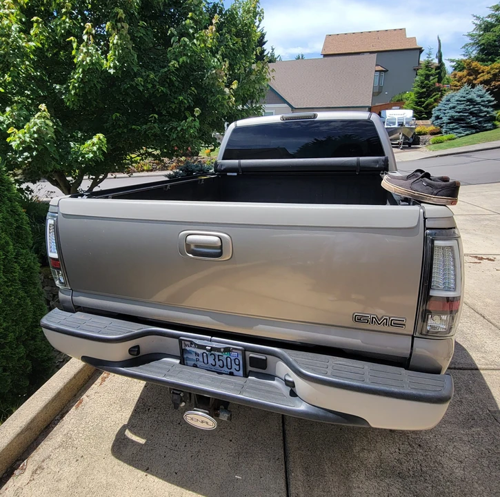 2002 GMC Sierra 2nd Gen - Image 5 of 31