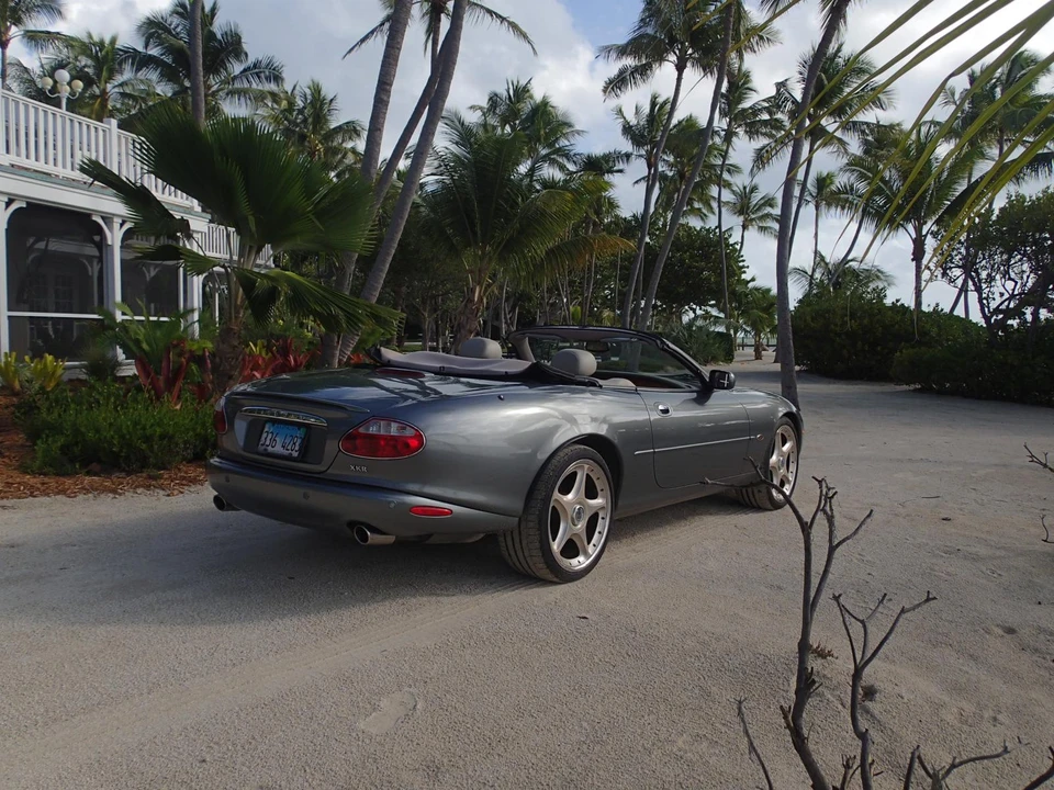 2002 Jaguar X100 XKR - Image 9 of 31