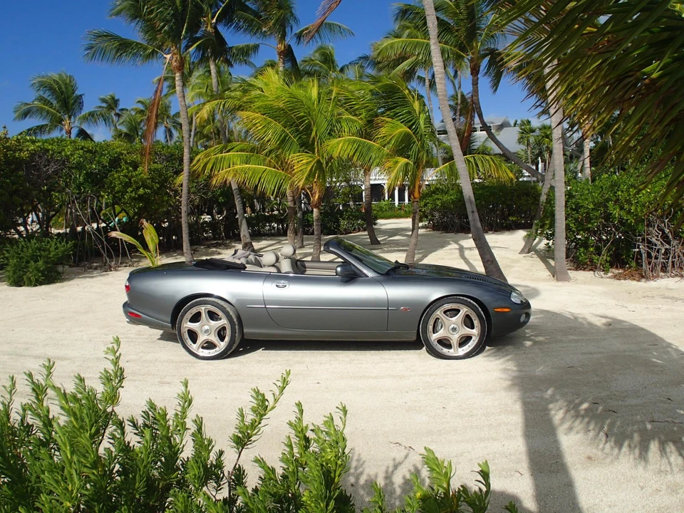 2002 Jaguar X100 XKR - Image 29 of 31